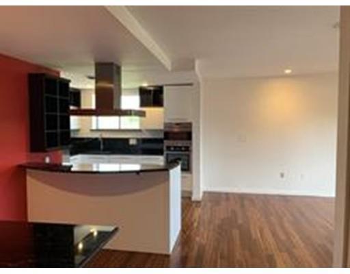 Building Photo - 20 Stearns Rd