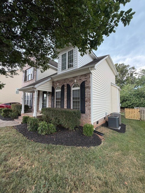 Foto del edificio - 17239 Knoxwood Dr