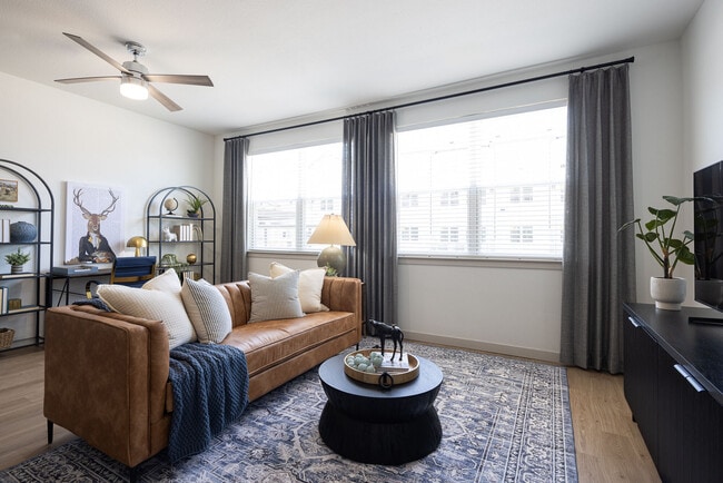 Prose Decker Lake apartments — community photo - Prose Decker Lake