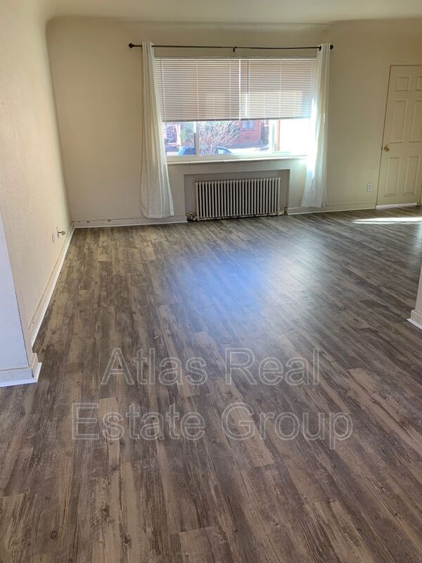 Building Photo - 1522 Wabash St