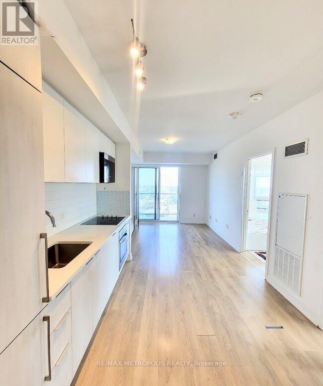 Building Photo - 2031 Kennedy Rd