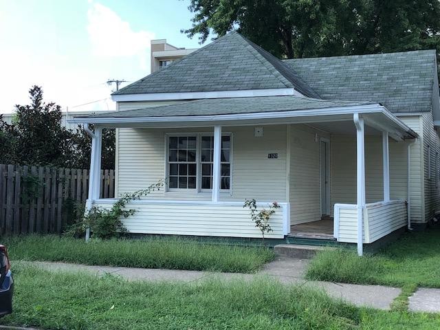 Primary Photo - 1320 Monroe Ave