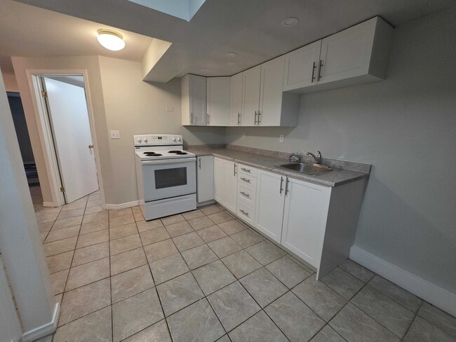 Building Photo - 6 Crerar Blvd