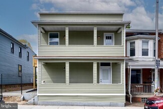 Building Photo - 3860 Falls Rd