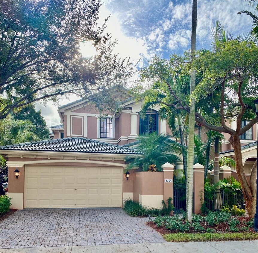 2795 Kinsington Cir Unit 113, Weston, FL 33332 Condo for Rent in Weston, FL