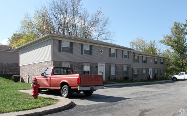 Lakeside Apartments at Walnut Hills - Lakeside at Walnut Hills