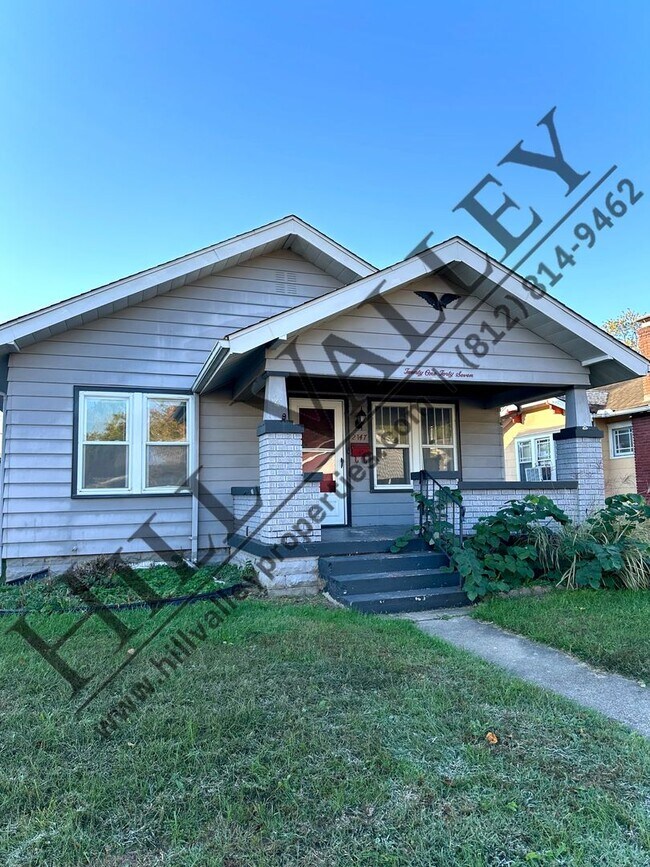 Building Photo - Two Bedroom Home - East
