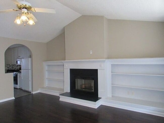 Foto del edificio - 3686 Hudson Way