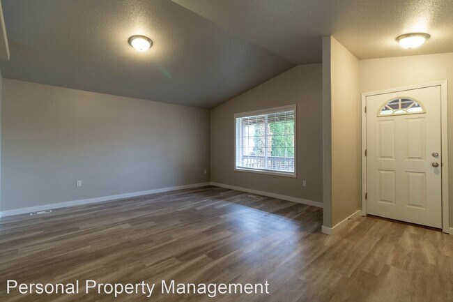 Building Photo - 3 br, 2 bath House - 10028 NE 19th Street