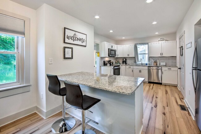 Foto del edificio - 124 N Ronks Rd