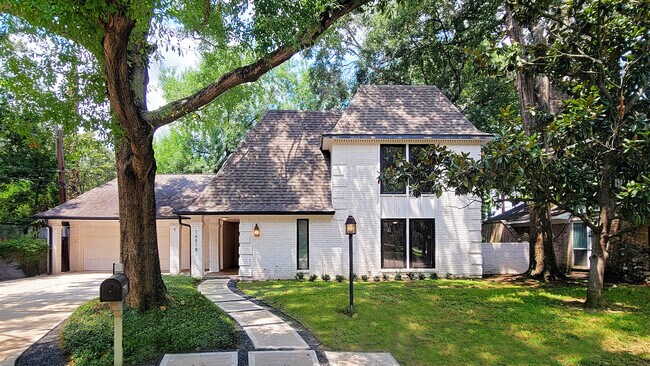 Foto del edificio - 14918 La Quinta Ln