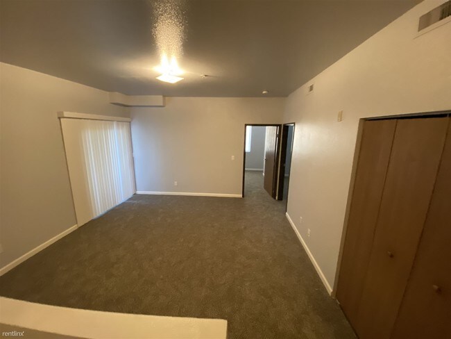 Building Photo - 2 br, 2 bath  - 1600 I St Unit 1108 Apt 1108