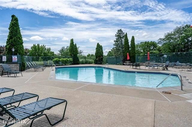 Foto del edificio - 912 Outlook Ridge Ln