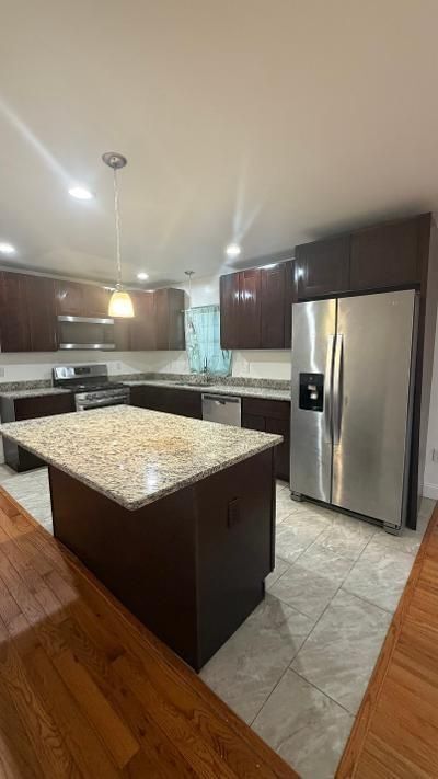 Foto del edificio - 67 Pomona Ave