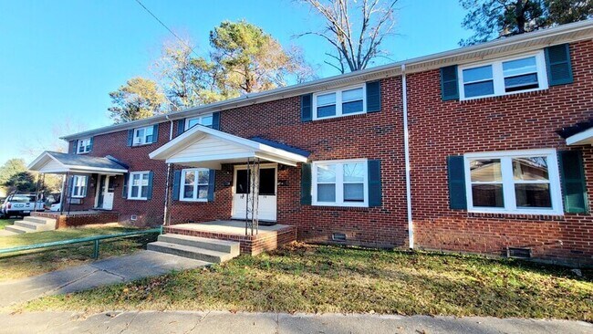 Foto del edificio - 2604 Wayside Dr