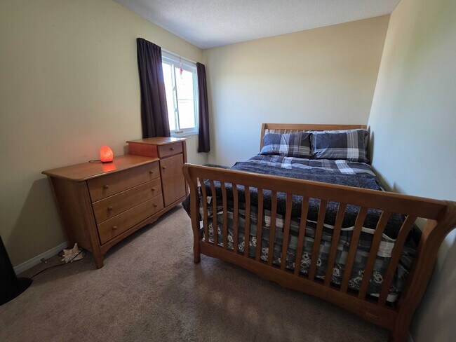 Photo du bâtiment - 496 McCallum St