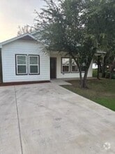 Building Photo - 920 Arkansas River Dr