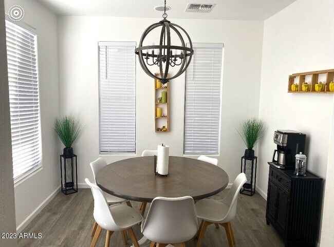 Building Photo - 6557 S Classic Way