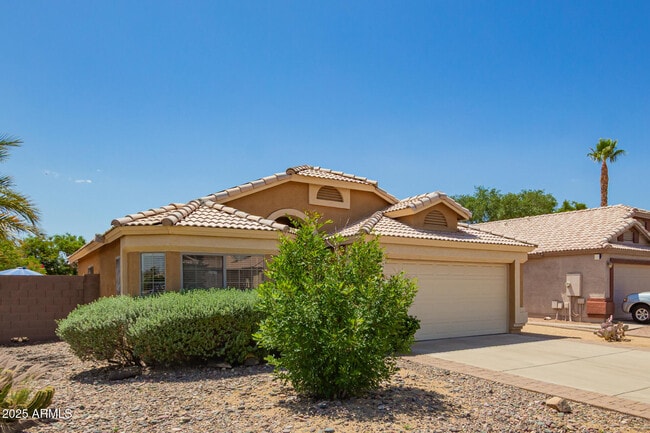 Building Photo - 13421 W Ocotillo Ln