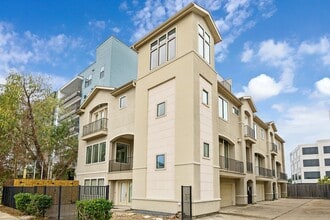 Building Photo - 1203 Detering St