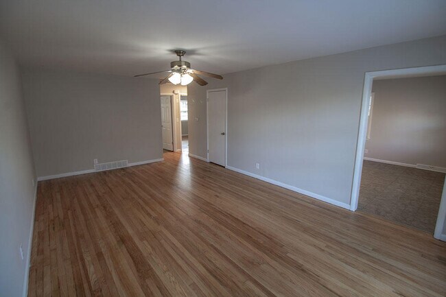 Foto del edificio - 2316 Braemore Rd