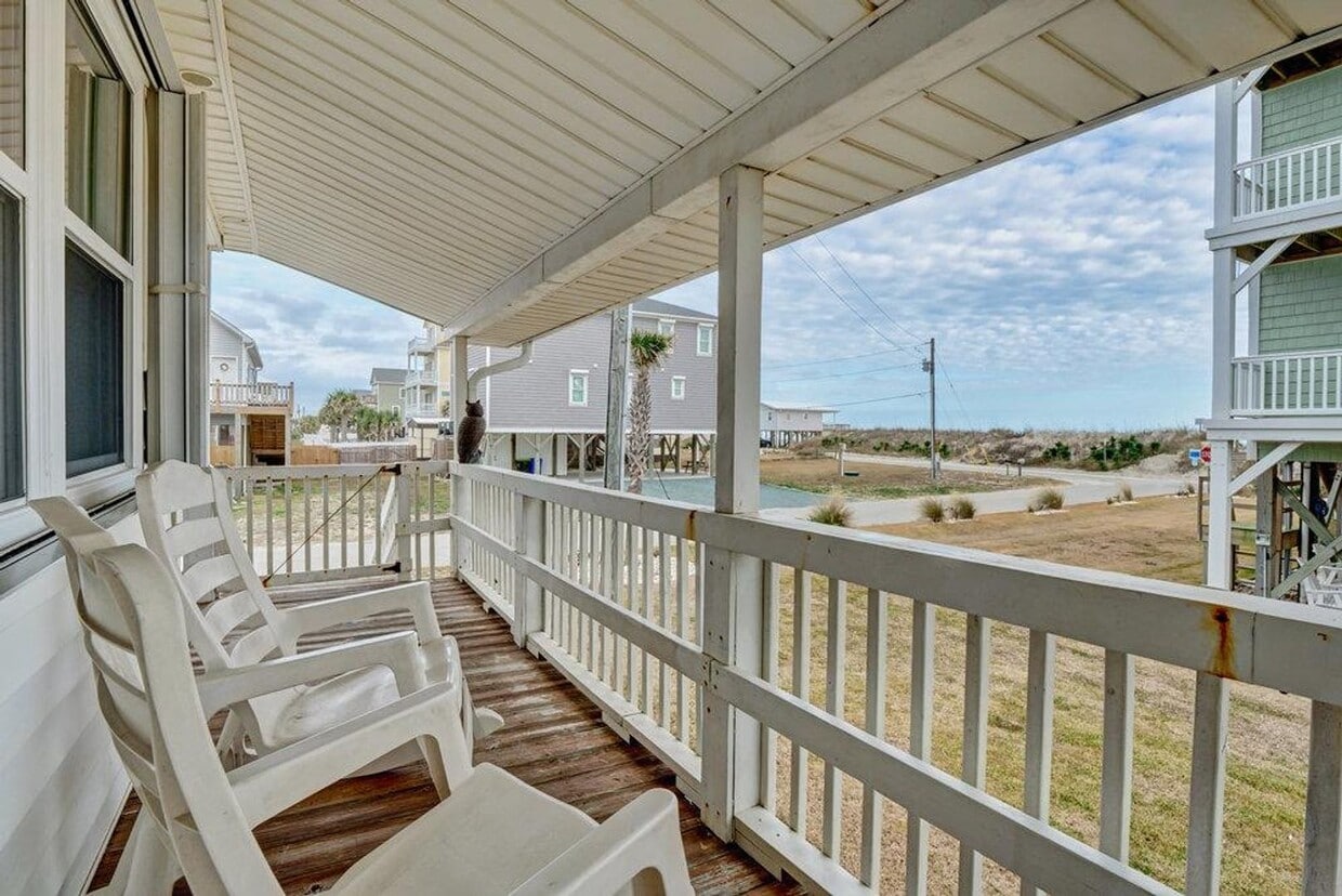 Primary Photo - FURNISHED OFF-SEASON MONTHLY RENTAL-STARTI...