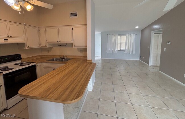 Foto del edificio - 3306 SW 7th Pl