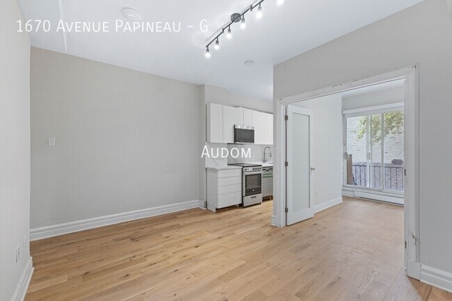Building Photo - 1670 Av. Papineau
