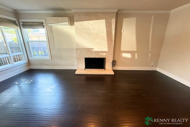 Foto del edificio - 3 Bedroom, 2 Bathroom (Main House + ADU) -...