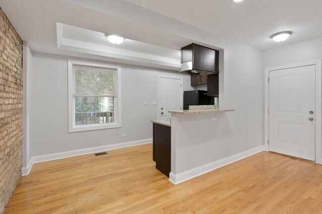 Building Photo - 7730 N Ashland Ave