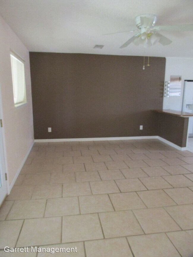 Foto del edificio - 4 br, 2.5 bath House - 1501 W 4th St