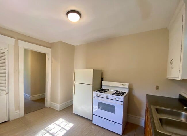 Building Photo - 105 Byers Ave