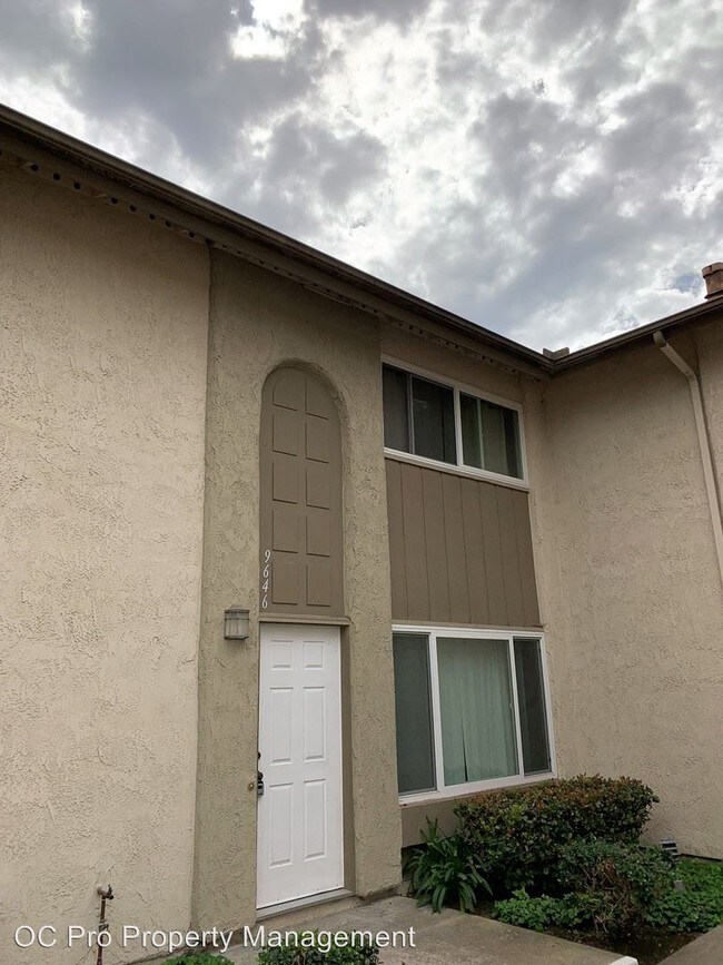 Building Photo - 2 br, 1.5 bath House - 9646 Bickley Dr.
