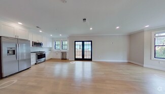 Building Photo - 281 Lamartine St