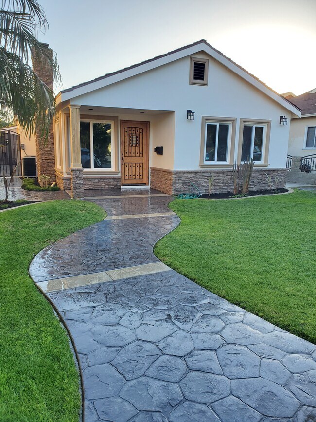 513 N Maria Ave, Redondo Beach, CA 90277 House Rental in Redondo