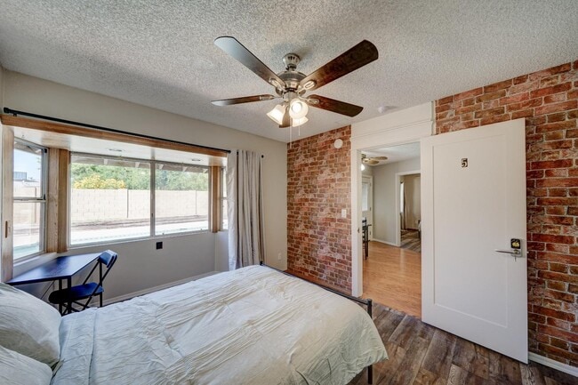 Building Photo - 5124 W Harmont Dr