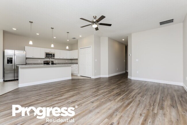 Building Photo - 58 Eleven Oaks Cir