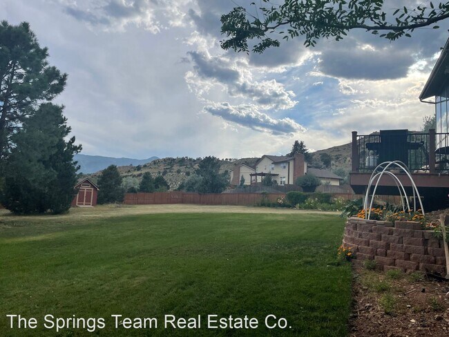 Foto del edificio - 5 br, 4 bath House - 2435 Stoneridge Drive