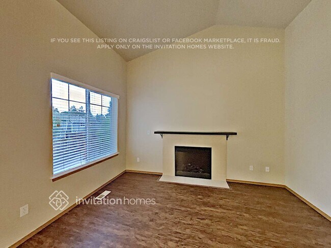 Building Photo - 2701 59th Ave NE