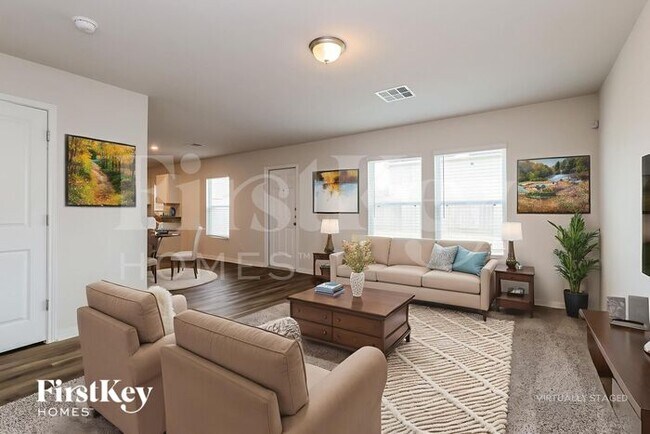 Building Photo - 10083 Cerritos dr