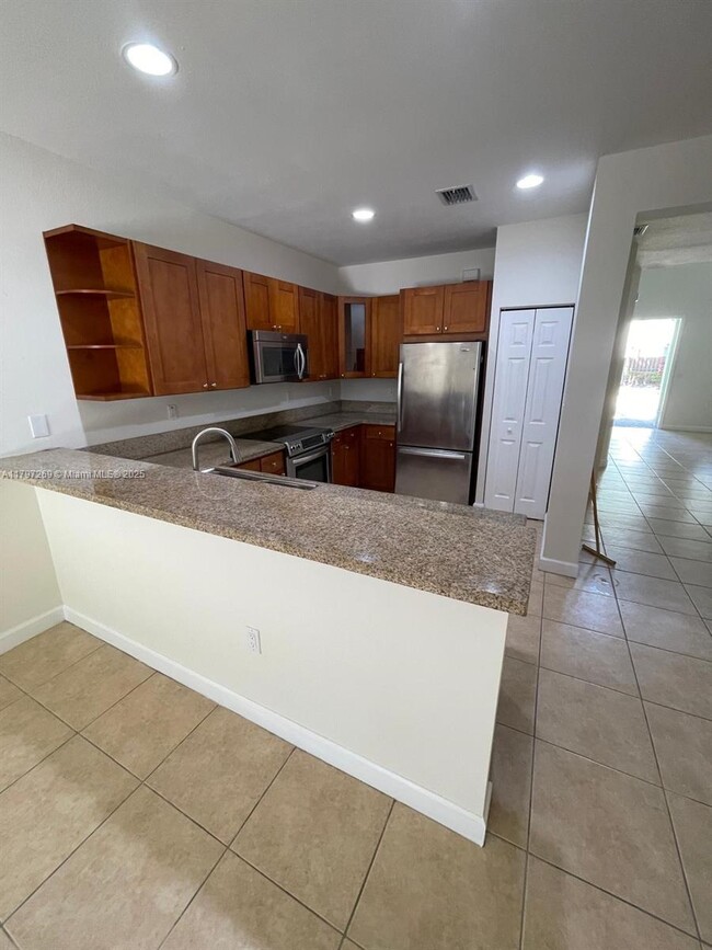 Building Photo - 11432 NW 75th Terrace