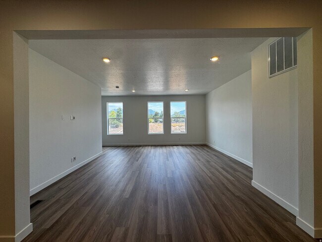 Foto del edificio - 1562 N 1875 W