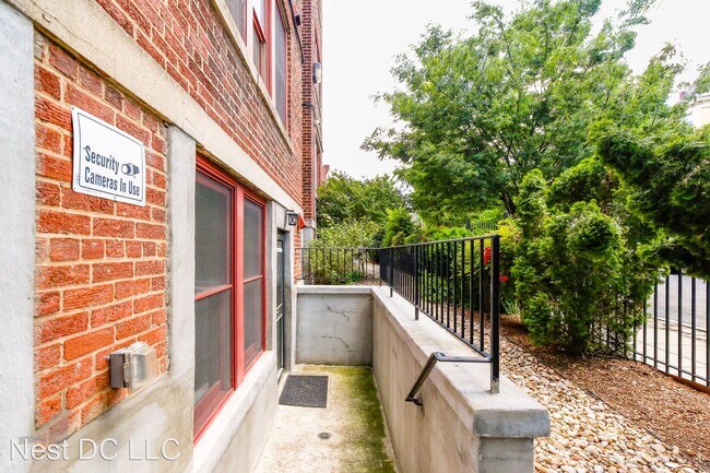 Building Photo - 1 br, 1 bath House - 70 Rhode Island Ave N...