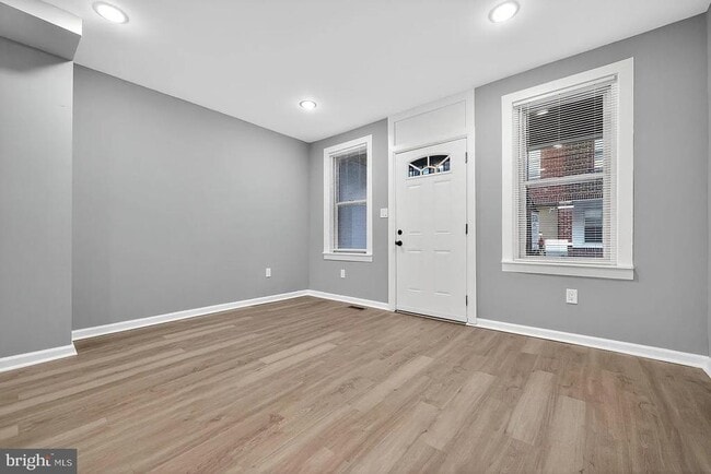 Building Photo - 1333 S Newkirk St