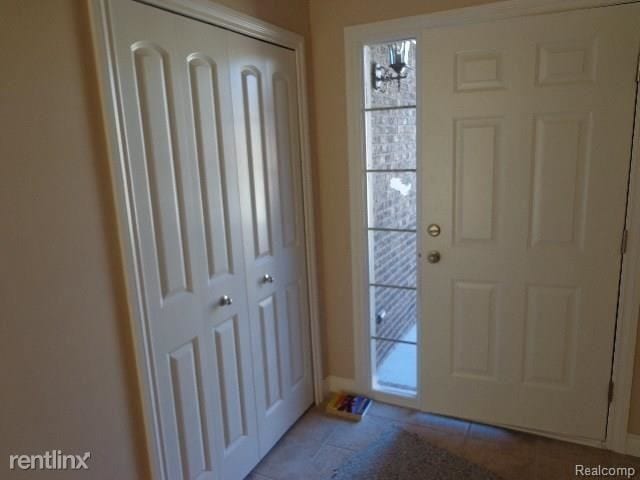 Building Photo - 3 br, 2.5 bath Condo - 29159 Timber Woods Dr