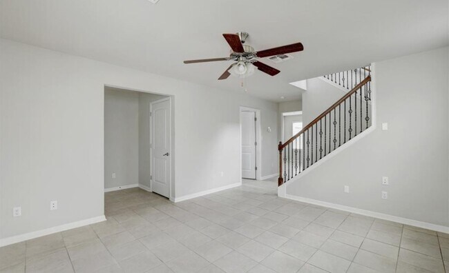 Foto del edificio - 228 Friendship Oak Dr