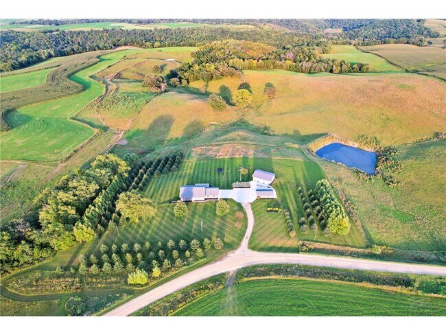 Foto del edificio - 66182 310th Ave