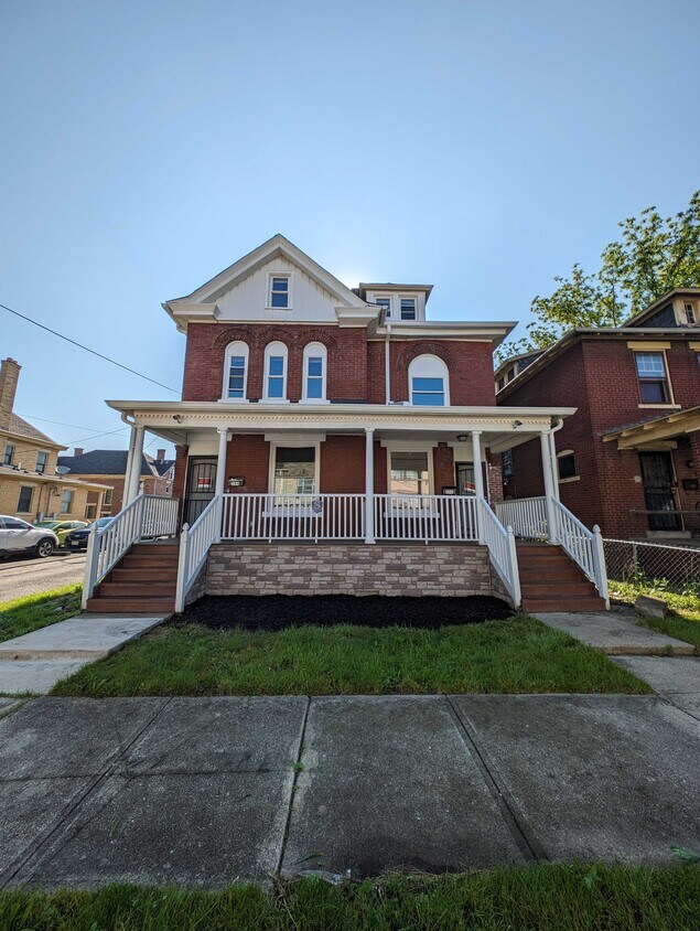 Primary Photo - 386 S 22nd St