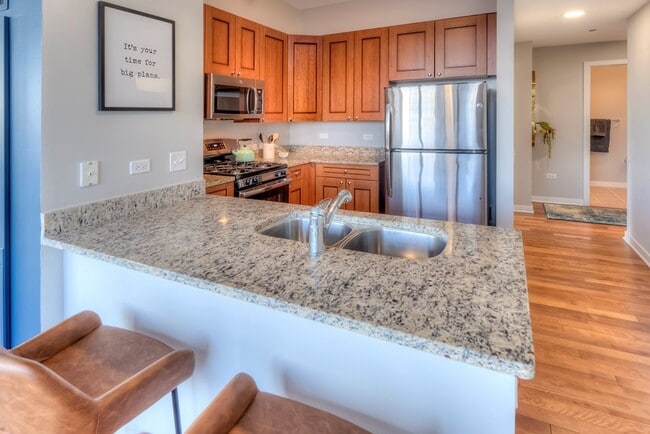 Photo - 808 S Clark St Apartment