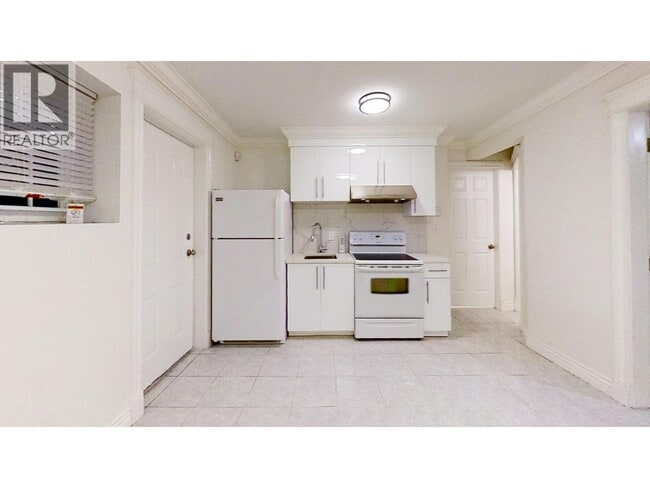 Photo du bâtiment - 3095 E 45th Ave